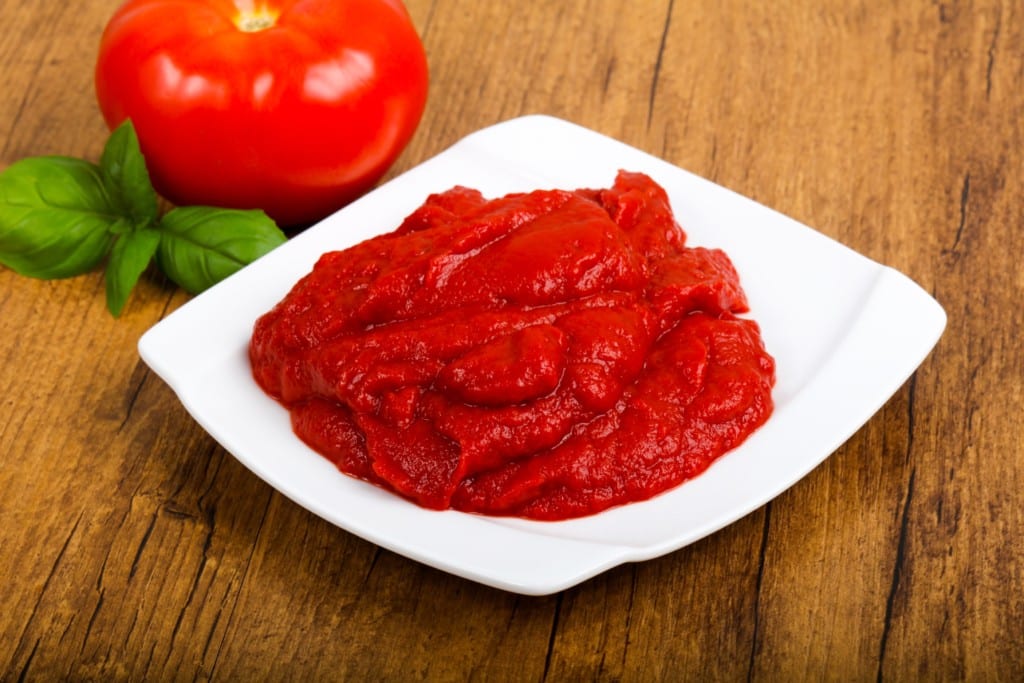 Tomato paste pizza