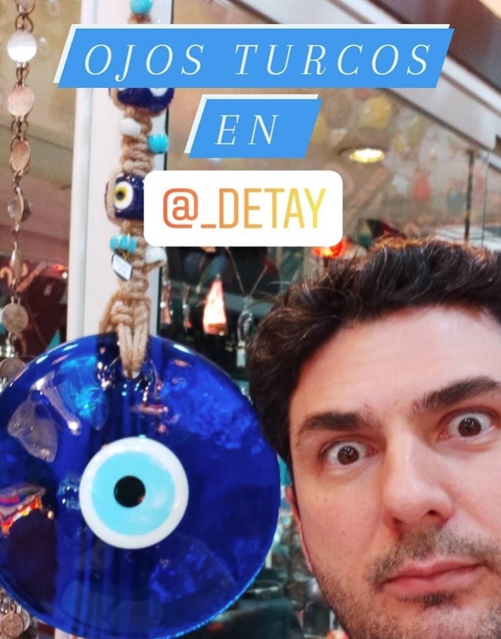 Onur Inaler con ojos turcos
